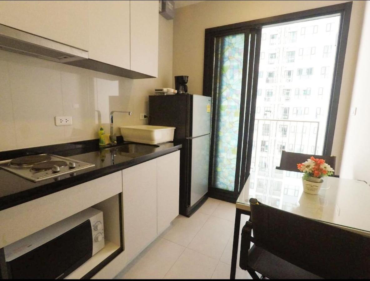 The Base Central Pattaya Seaview Екстериор снимка