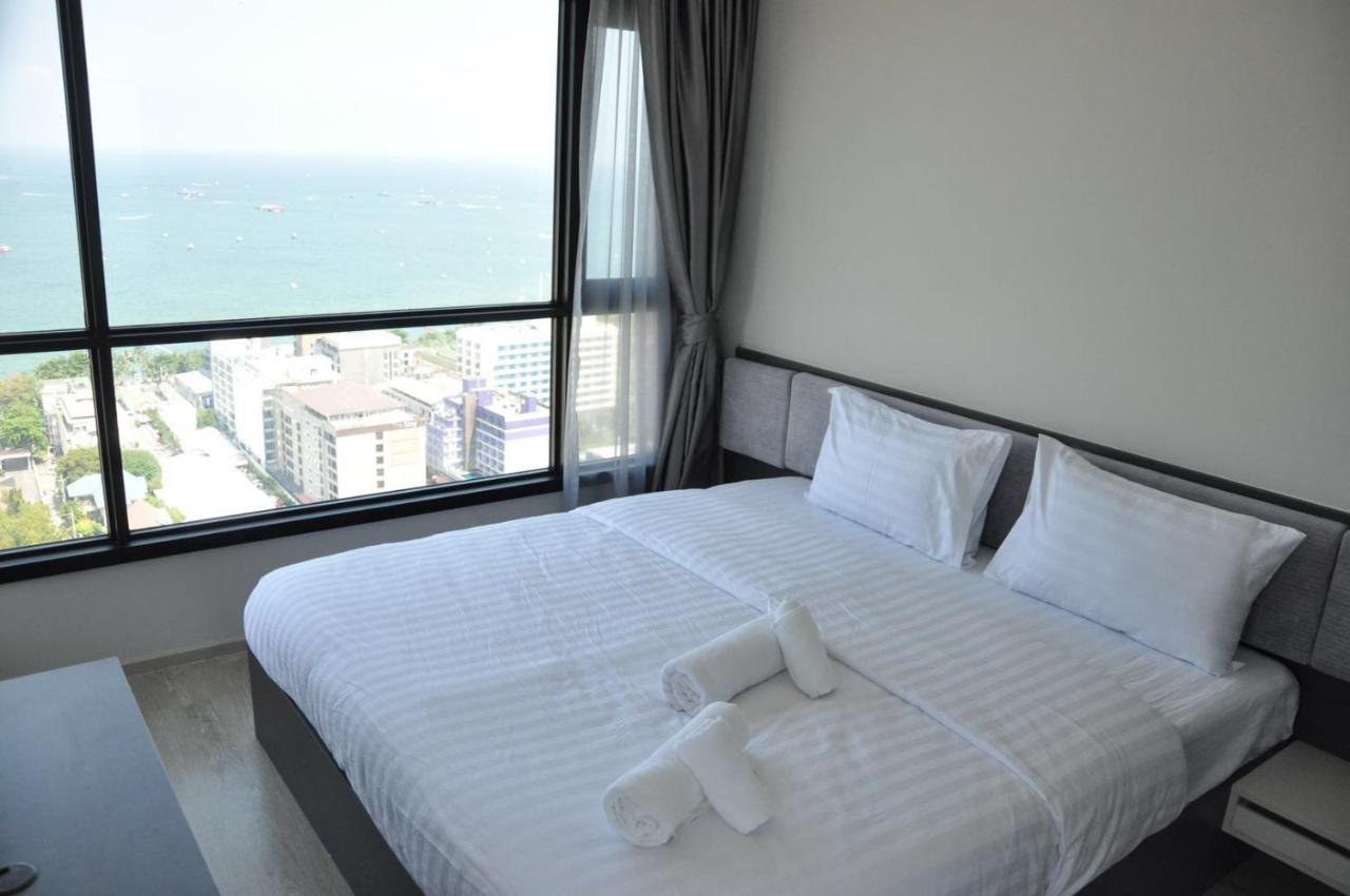 The Base Central Pattaya Seaview Екстериор снимка