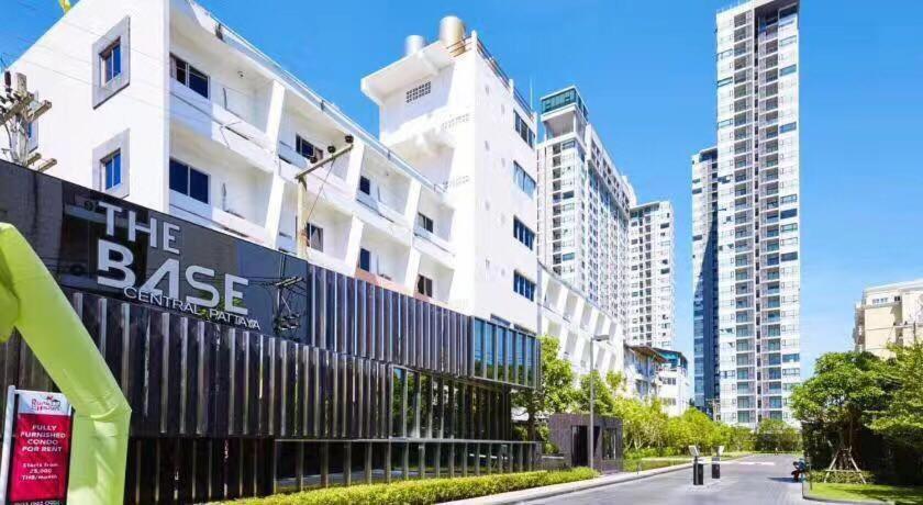 The Base Central Pattaya Seaview Екстериор снимка