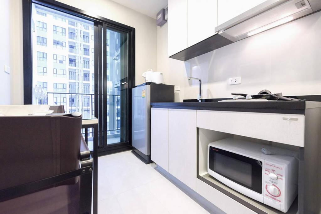 The Base Central Pattaya Seaview Екстериор снимка