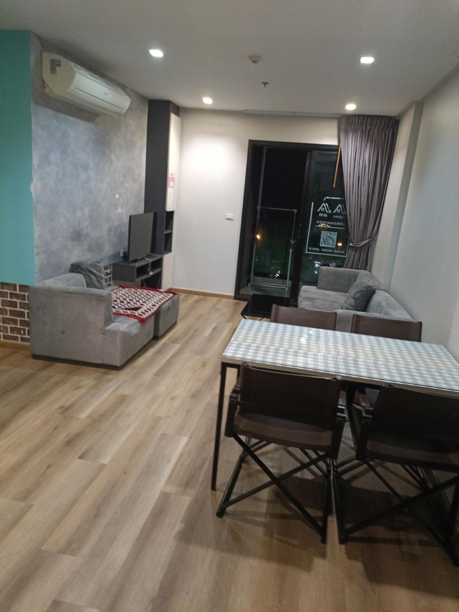 The Base Central Pattaya Seaview Екстериор снимка