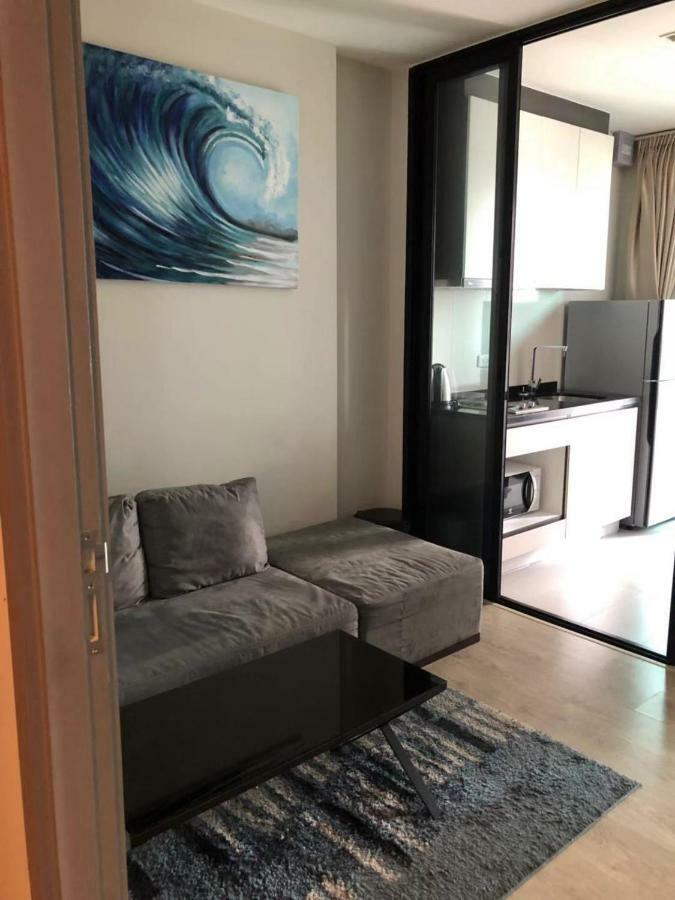 The Base Central Pattaya Seaview Екстериор снимка